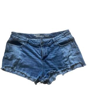 Hippie Laundry Mid Rise Shortie